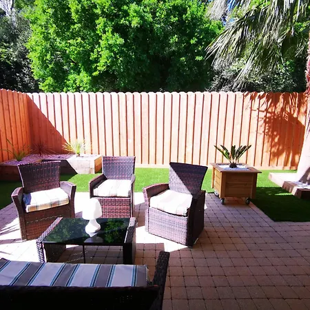 Apartament 90 M2 Avec Parking Terrasse Balcons, Proche Du Port Et Plages