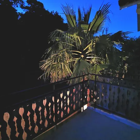90 M2 Avec Parking Terrasse Balcons, Proche Du Port Et Plages Apartament *