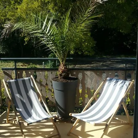 Apartment 90 M2 Avec Parking Terrasse Balcons, Proche Du Port Et Plages